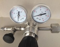 QR31+針閥不銹鋼雙級減壓器